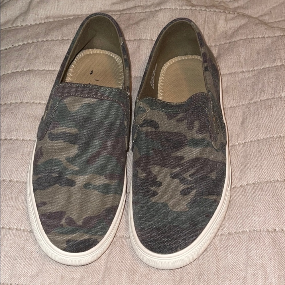 camo shoes